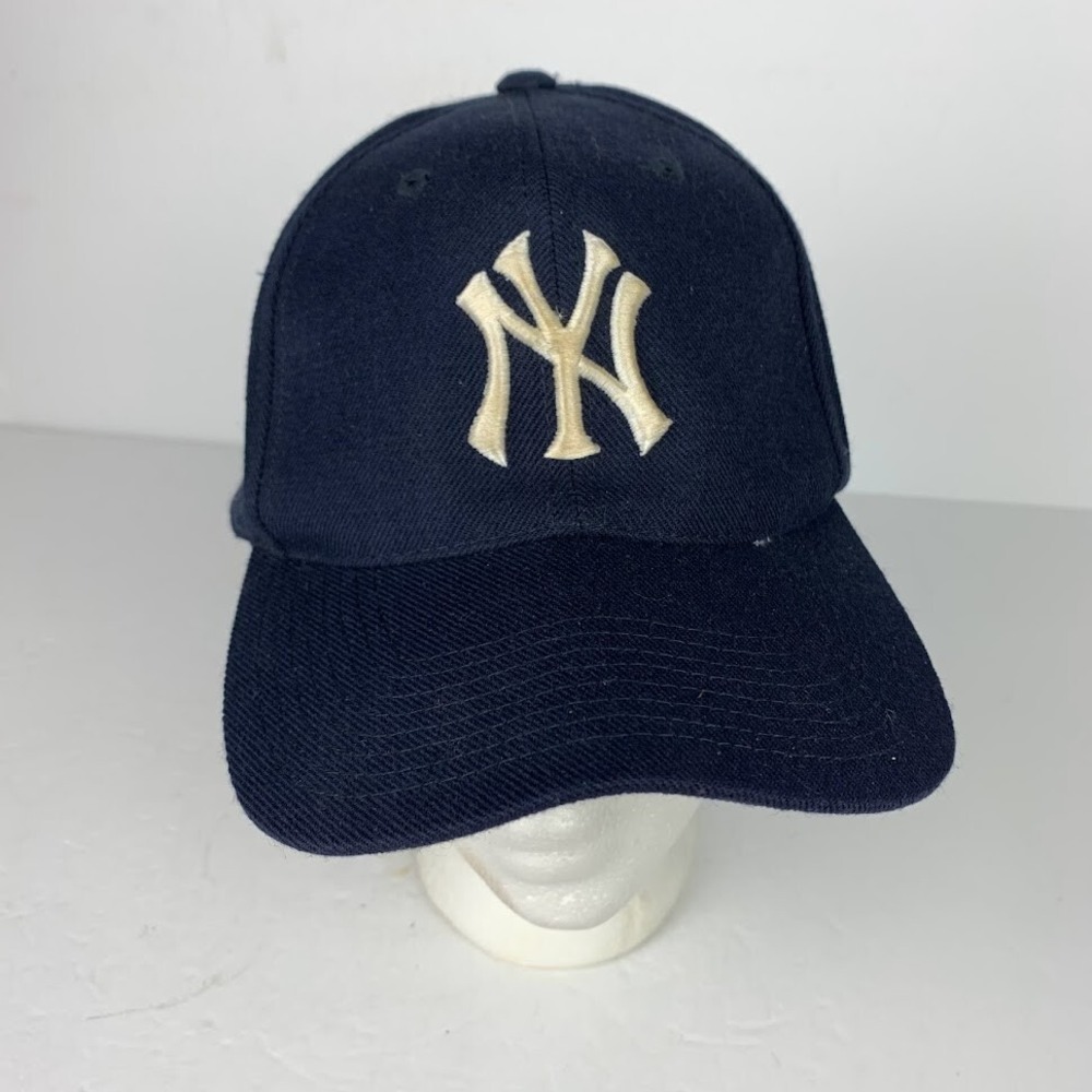 Vintage New York Yankees Hat  G Cap Snap Back Blue White MLB Baseball Mens READ*